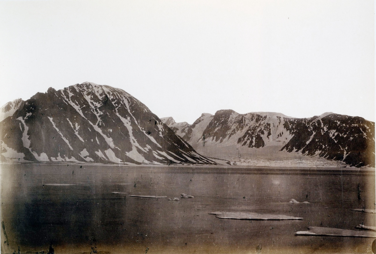 Axel Enwall, "Smeerenbergbay, d.18 Juli 1873."