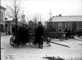 Julgransmarknad på lilla torget, 1910-tal. Fotograf: E.Sörman Fotokopia finns.