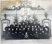 Vittinge sn, Heby kn, Vittinge.
Interiör och grupporträtt från Missionshuset.