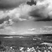 Utsikt från berget över Bråten i Taberg, i fjärran syns Jönköping och Vättern.