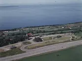 Flygfoto över Gyllene Uttern vid Gränna i Jönköpings kommun.  136/1970