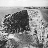 Näs slottsruin på Visingsö i samband med konserveringen år 1960.