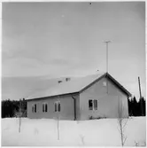 Vägstation Z13, Gäddede, filial Lidsjöberg. Bostadshus, eventuellt tjänstebostad. (Vinterbild).