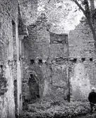 Borgholms slottsruin före restureringsarbeten, interiör och exteriör.