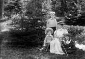 Lerums socken. Aspenäs herrgård, Sidney, Edward Jr, Hermine och Elsa Jacob