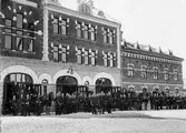 Gamla brandstationen i Borås 1920. Brandchef Viktor Settergren, Vice brandchef Sven Sandvall.