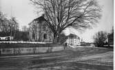 Sven Eriksonsplatsen mot öster med kvarteret Kalrlsberg 1 i förgrunden och Park Hotel i bakgrunden år 1931.