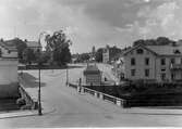 Västerbro mot väster med kvarteret Guldfisken t.h. år 1925.