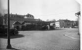 Fisktorget från mynningen av Lilla Brogatan år 1929 med Borås Åkeri.