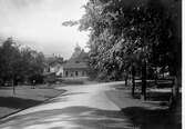 Stadsparken med kvarteret Perseus i mellanplanet år 1922.