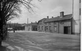 Åsbogatan mot väster kv. Pegasus närmast till höger år 1927. Kilens färgeri i fonden i nuvarande Stadsparken.