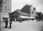 Stora Torget (Torggatan 25) med kvarteret Jason t.v. år 1925.