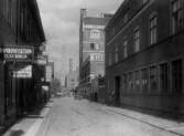 Holmsgatan norrut med kvarteret Galatea t.h. år 1928.