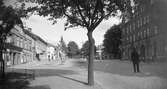 Yxhammarsgatan från österlånggatan mot öster år 1929 med kvarteret Bellona t.h.