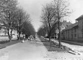 Yxhammarsgatan mot öster från Sandgärdsgatan år 1930.