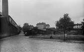 Mariestrandsgatan mot sydväst år 1930.
Husen i bakgrunden ligger på stadsdelen Landala. Backen benämnd i folkmun för 