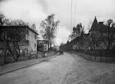 Engelbrektsgatan mot norr med Dvärggatan t.h. år 1933.