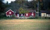 Hembygdsgården Långåker 1:3, cirka 1980 - 1985. Till höger skymtar Långåker 1:2 