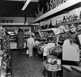 Butiksinteriör från Konsum på Sjömansvägen, Stockslycke. Butiken öppnades 1957.