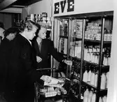 Konsumbutik på Norra Strömgatan, Folkets hus, kv. Väduren 1. Butiken öppnades 1934.