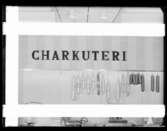 PORSLINSBOKSTÄVER PÅ NK OCH PUB