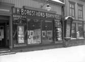 Borgströms bokhandel. Stora Brogatan vid Stora Torget.