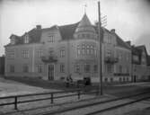 Grosshandlare HJ. Nylanders hus, Anneberg, på Spårgatan.