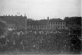 Kungajubileet vid Stora torget år 1897 med Nelsonska huset och Obelisken.