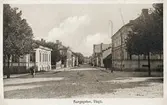 Kungsgatan, Växjö, i korsningen Norra Esplanaden. Sett söderut. 1920-tal.