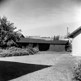 Storgata 4042, inne på gården. Från NM:s byggnadsinventering 1957.