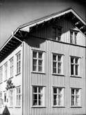 Storgatan 1, Wera-magasinshuset, från Trätorget. Från NM:s byggnadsinventering 1957.