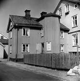 Nygatan 7 - Rödestensgatan 9. Från NM:s byggnadsinventering 1957.