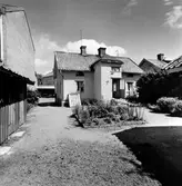 Nygatan 5B från gården. Från NM:s byggnadsinventering 1957.