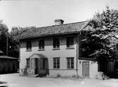 Storgatan 54, Gasverkets hus, f.d. Enighetens lokal, f.d. badhus. Från söder. Från NM:s byggnadsinventering 1957.