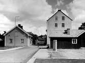 Gärdesgatan åt norr från Hwassgatan. Från NM:s byggnadsinventering 1957.