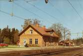 Rönneshytta, järnvägsstationen. Byggnadsår 1873, riven på 1870-talet. 
Banan Krylbo - Mjölby.