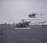 Bild från militärövningen Ölandskriget. Ett par helikoptrar ifrån marinen.