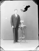 Ateljéporträtt - pojke, Östhammar, Uppland