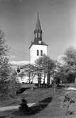 Nuvarande kyrkan i Lidhult invigdes 1880 och uppfördes enligt Johan Adolf Hawermans ritningar.
Kyrkan som är byggd i sten i historicerande blandstil, består av ett rektangulärt långhus med kor och en bakomliggande halvrund sakristia. Tornbyggnaden är försedd med en svängd huv med infällda urtavlor. Den slutna åttakantiga lanterninen avslutas med en spira som kröns av ett kors.