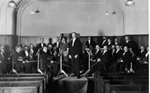 Borås orkesterförenings konsert i läroverkets aula 6/4 1913. Dirigent V E Lundqvist. Solist Ingegerd Blomgren.