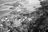 Kronobergshed med intilliggande Grännaforsa var runt förra sekelskiftet brunnsort.
På Kronobergshed finns idag bland annat Friskolan Kronobergshed, ett flygfält, en golfbana och ett vandrarhem/kursgård.