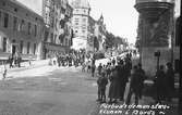 Förbudsdemonstration mot rusdrycker den 6/8 år 1922. Här vid Åsbogatan med 