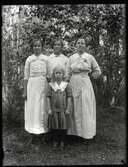 Maria, Ester i Nolhult, Astrid och Rickards flicka från Stockholm