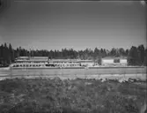 SKOLOR I MÖRBY OCH DANDERYD
EXT. INT.