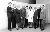 Alingsås Museinämnds sista sammanträde 13 december 1970.

Från vänster: P.H. Rosenström, Herbert Swanson, Anna Gustavsson, Valter Persson, Ingegerd Lindberg, Doris Bränholm, Anna-Greta Hjortmark, Carl Hylander och Gösta Lundström.