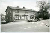 Västerås, Blåsbo.
Kv. Kyrkobacksgärdet 9, ICA-butik. 1972.