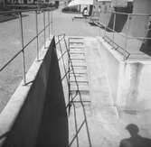 Bilder från Samhällsbyggnadsförvaltningen. Trappa med ramp gjuten i betong, 40-tal.