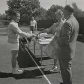 Tennisfinaler och prisutdelning en måndag.