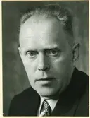 *John Arvid Berntsson (26/10 1911) Anställdes vid Svenska Soljeaktiebolaget (SOAB) år 1944. Förman i K-fabriken. Bodde i Toltorpsdalen.