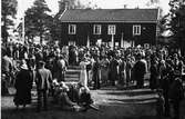 Ramnaparken utanför Borås Museum. Nykterhetsdemonstration 30/5 1935.